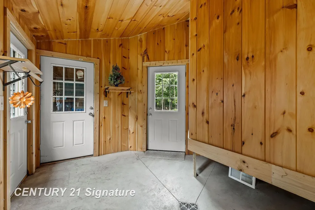 537 S Woodcock Road Homer Township MI 48640