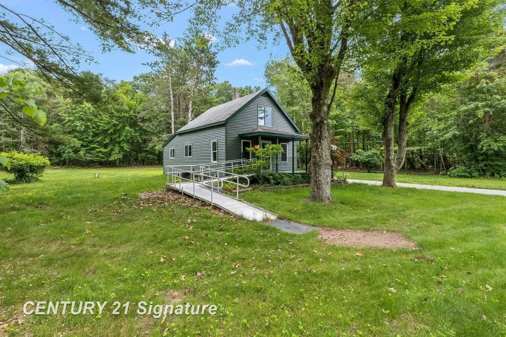 537 S Woodcock Road Homer Township MI 48640