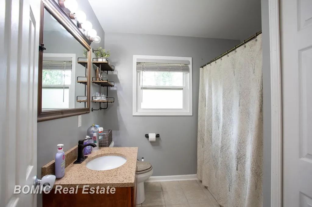 8510 N Genesee Road Genesee Charter Township MI 48458