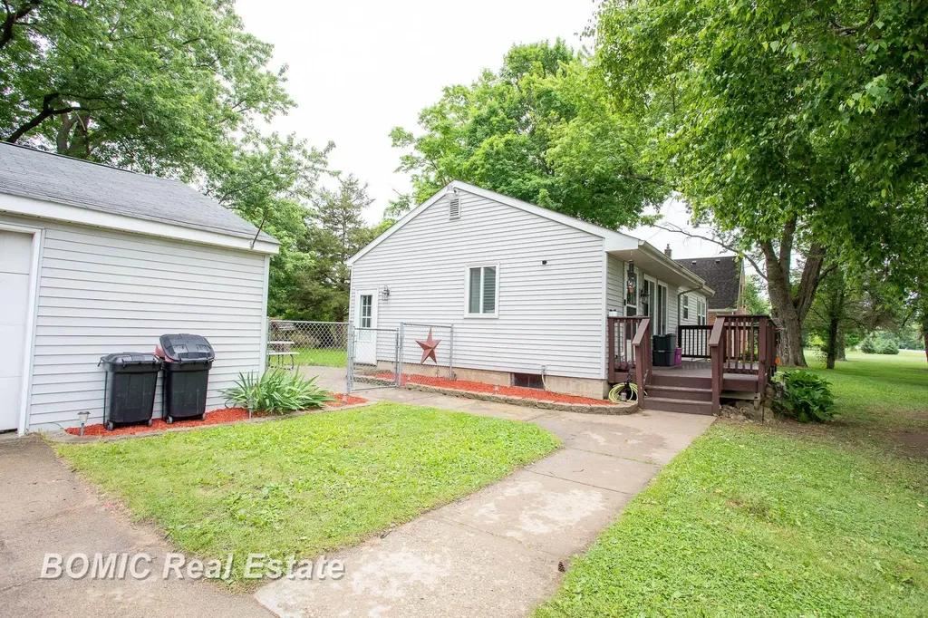 8510 N Genesee Road Genesee Charter Township MI 48458