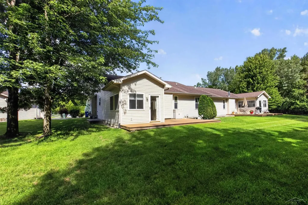 11 Rose Cottage Lane Thomas Township MI 48609