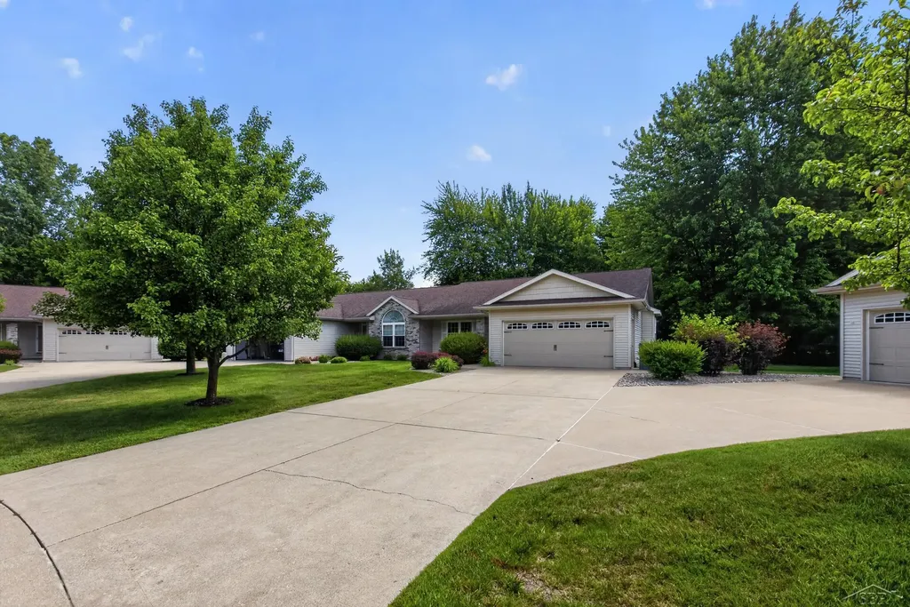 11 Rose Cottage Lane Thomas Township MI 48609