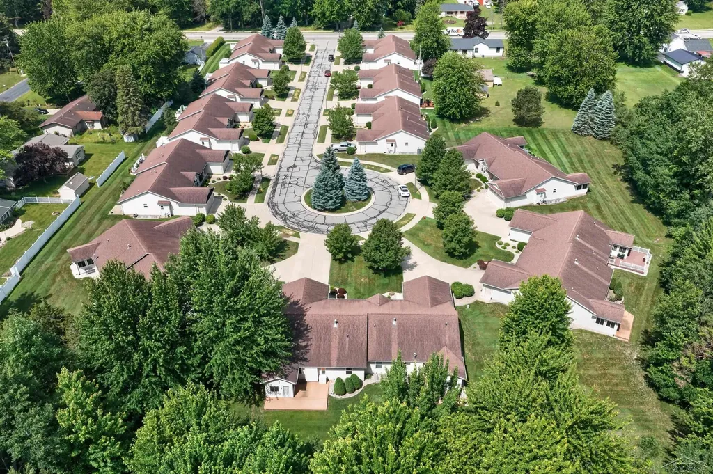 11 Rose Cottage Lane Thomas Township MI 48609