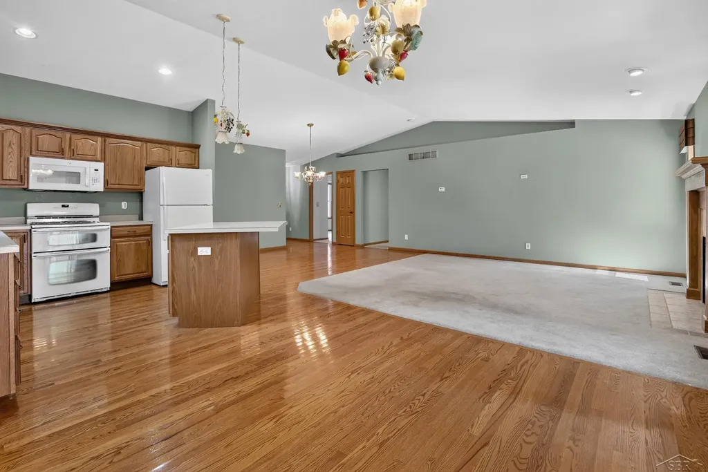 11 Rose Cottage Lane Thomas Township MI 48609