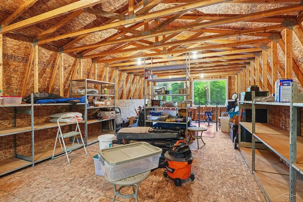 2322 Tittabawasee Avenue Bourret Township MI 48610