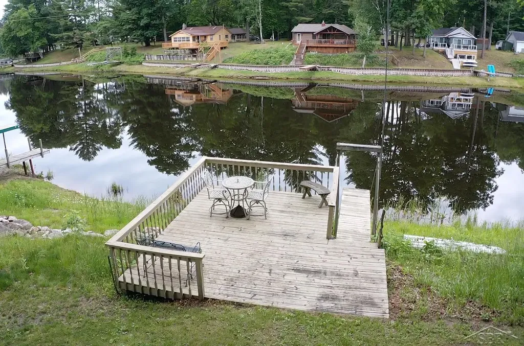 2322 Tittabawasee Avenue Bourret Township MI 48610
