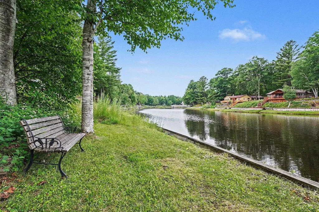 2319 Tittabawassee Avenue Bourret Township MI 48610
