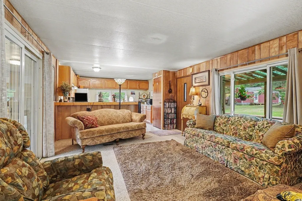 2319 Tittabawassee Avenue Bourret Township MI 48610