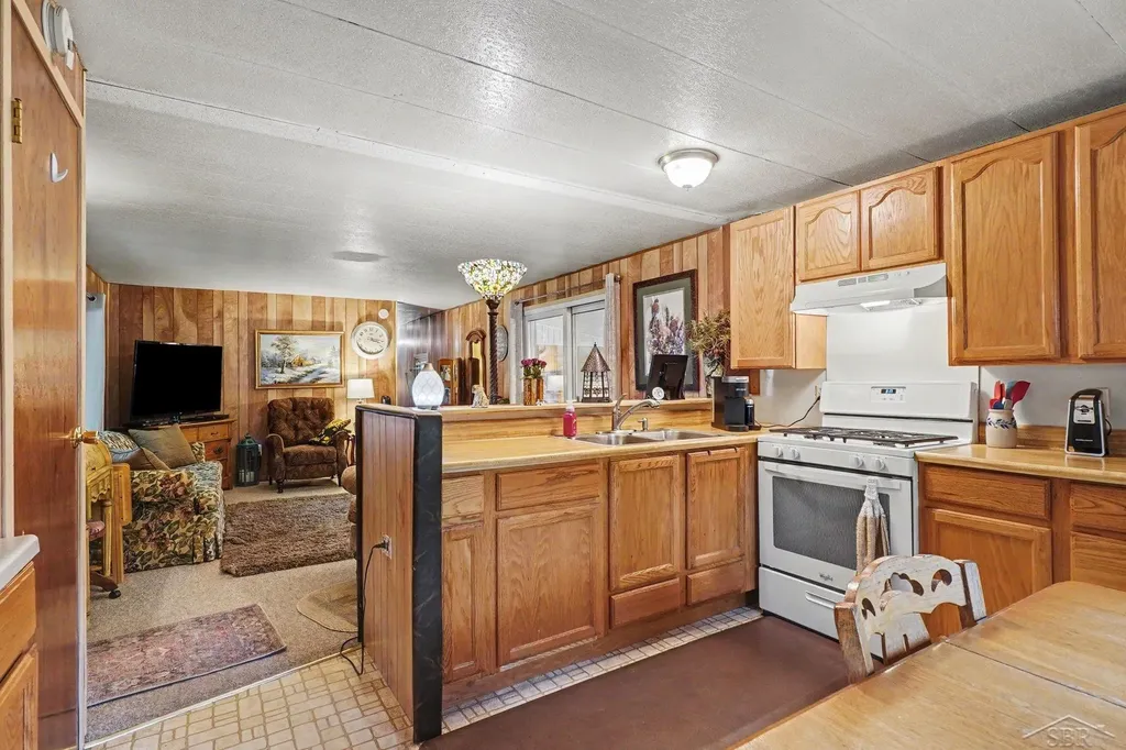 2319 Tittabawassee Avenue Bourret Township MI 48610