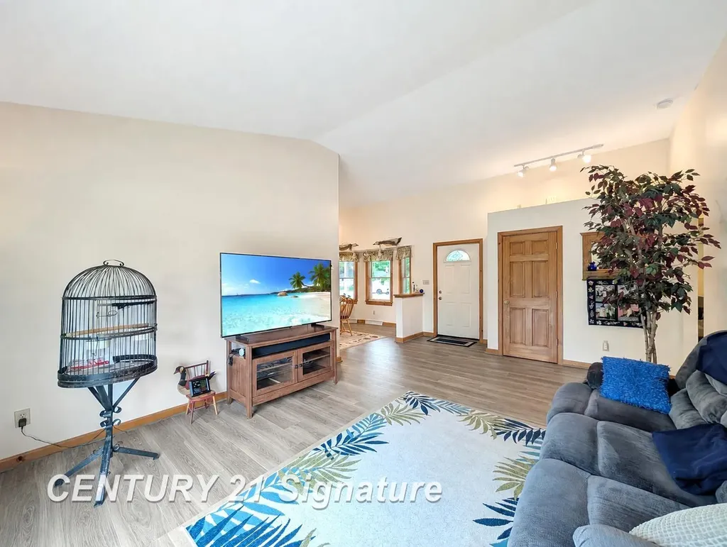 4870 Coralberry Road Saginaw Charter Township MI 48604