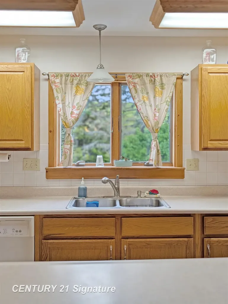 4870 Coralberry Road Saginaw Charter Township MI 48604