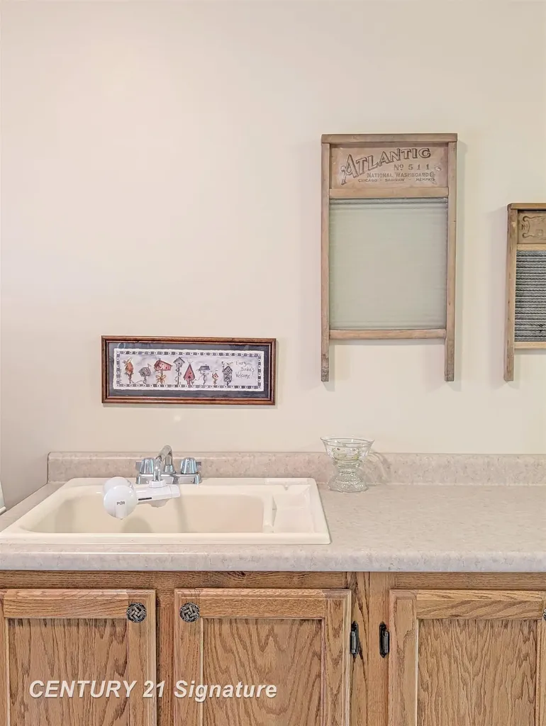 4870 Coralberry Road Saginaw Charter Township MI 48604