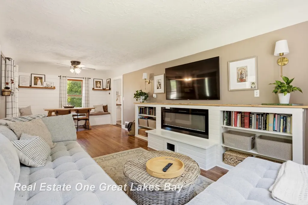 2250 Hemmeter Road Saginaw Charter Township MI 48603