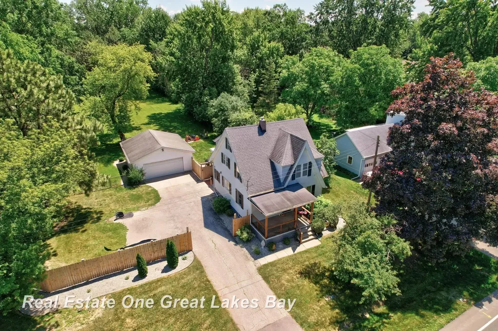 2250 Hemmeter Road Saginaw Charter Township MI 48603