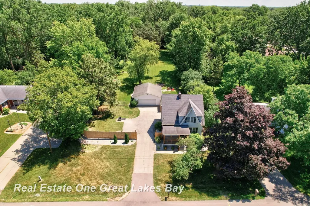2250 Hemmeter Road Saginaw Charter Township MI 48603