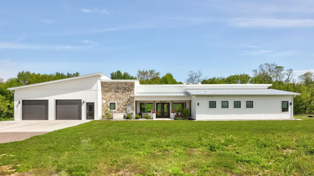 5595 Riverview Drive Bridgeport Charter Township MI 48722