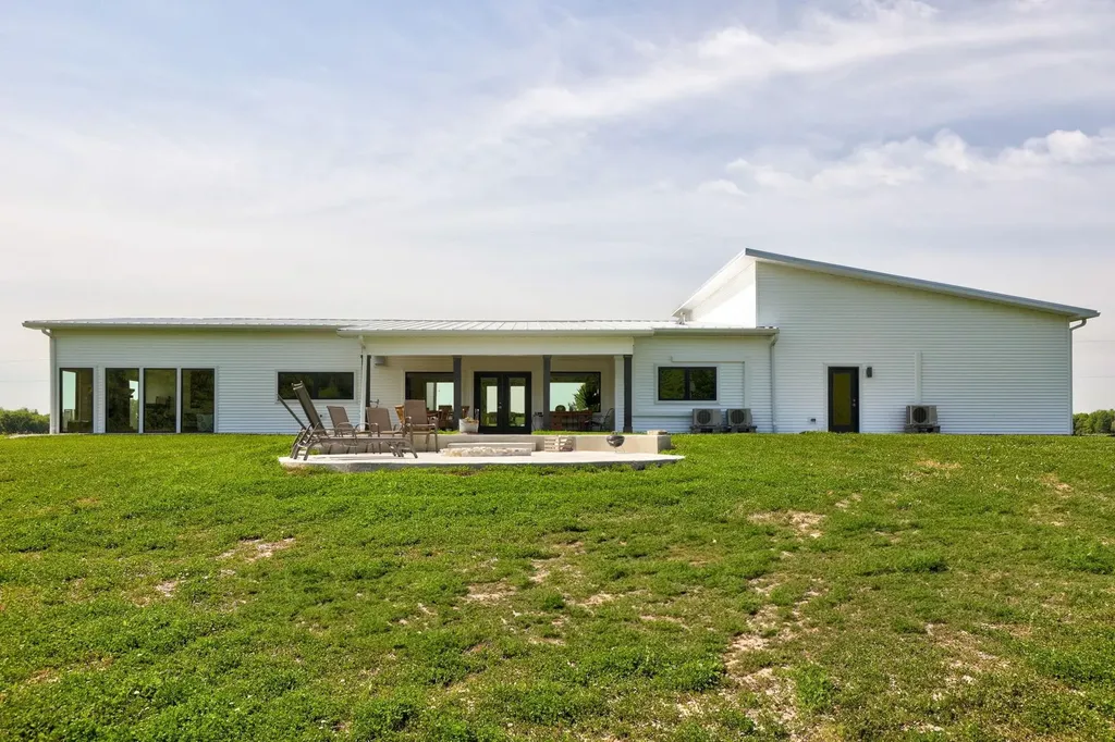 5595 Riverview Drive Bridgeport Charter Township MI 48722