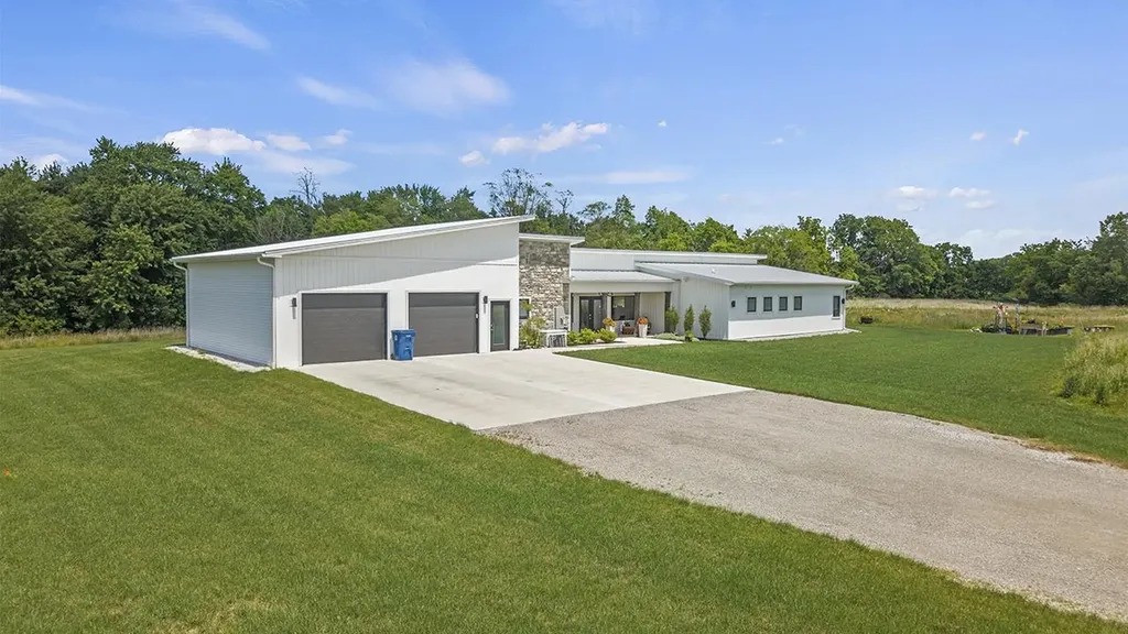 5595 Riverview Drive Bridgeport Charter Township MI 48722