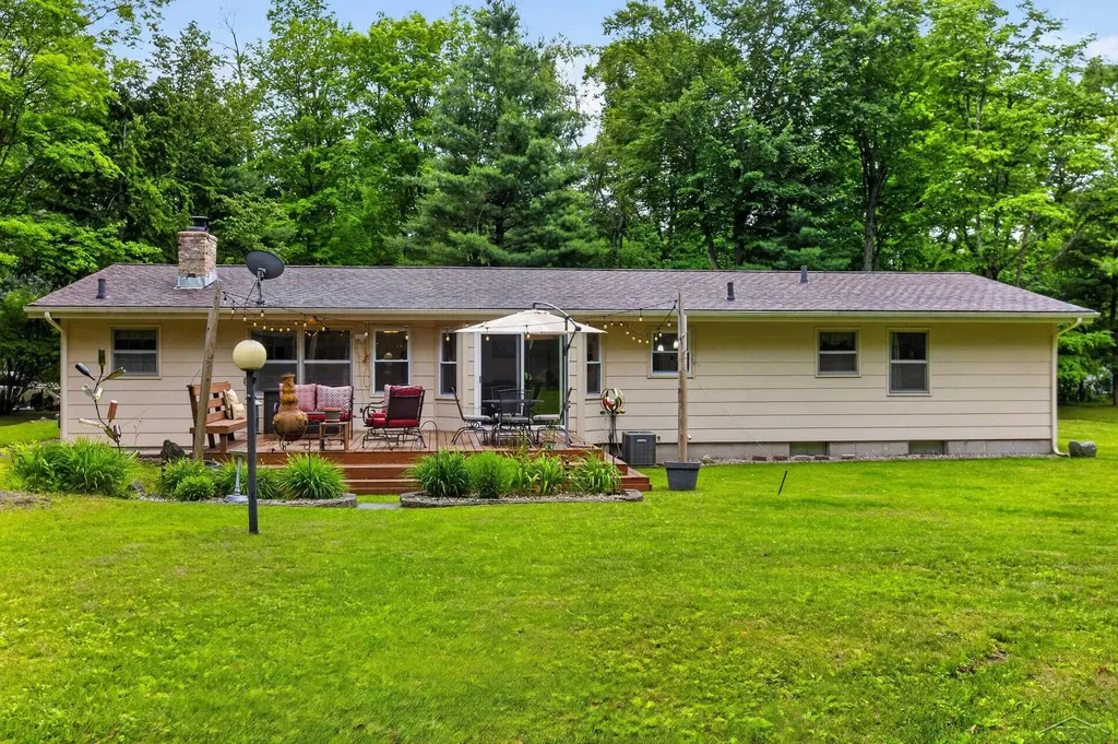 20440 Thornapple Lane Big Rapids Charter Township MI 49307