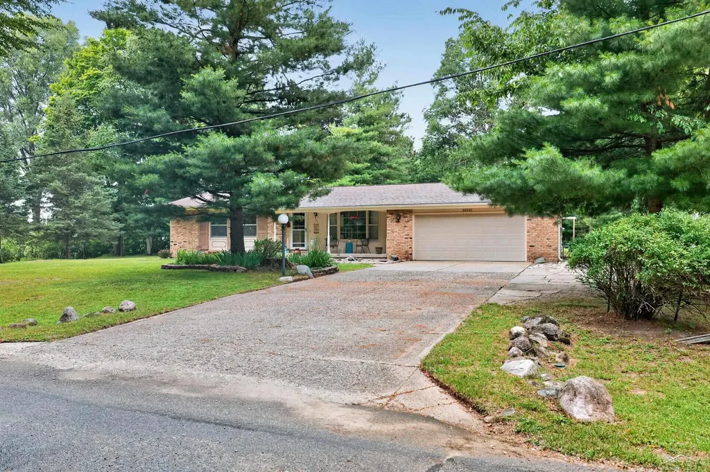 20440 Thornapple Lane Big Rapids Charter Township MI 49307