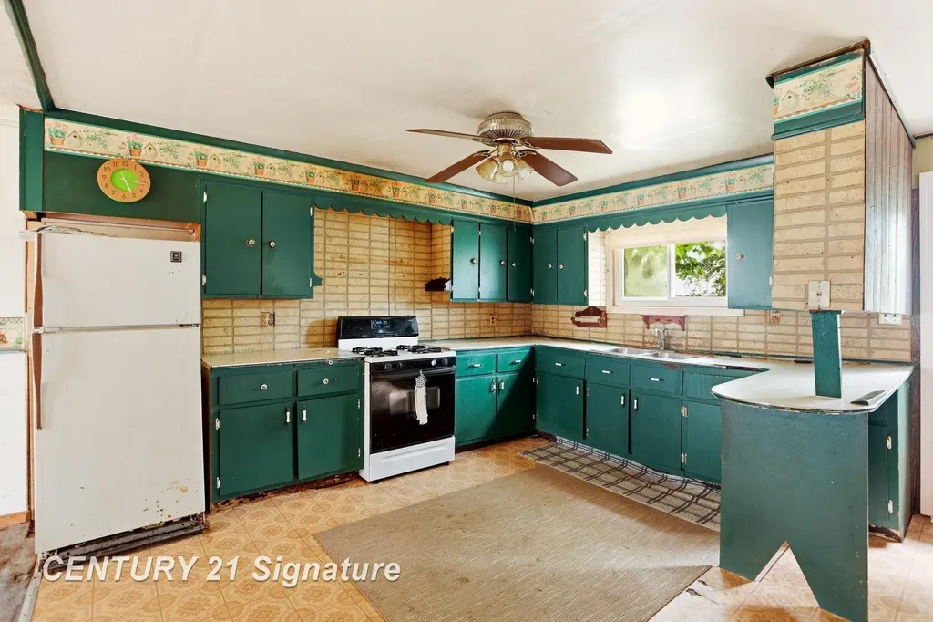 12097 Swan Creek Road Swan Creek Township MI 48609