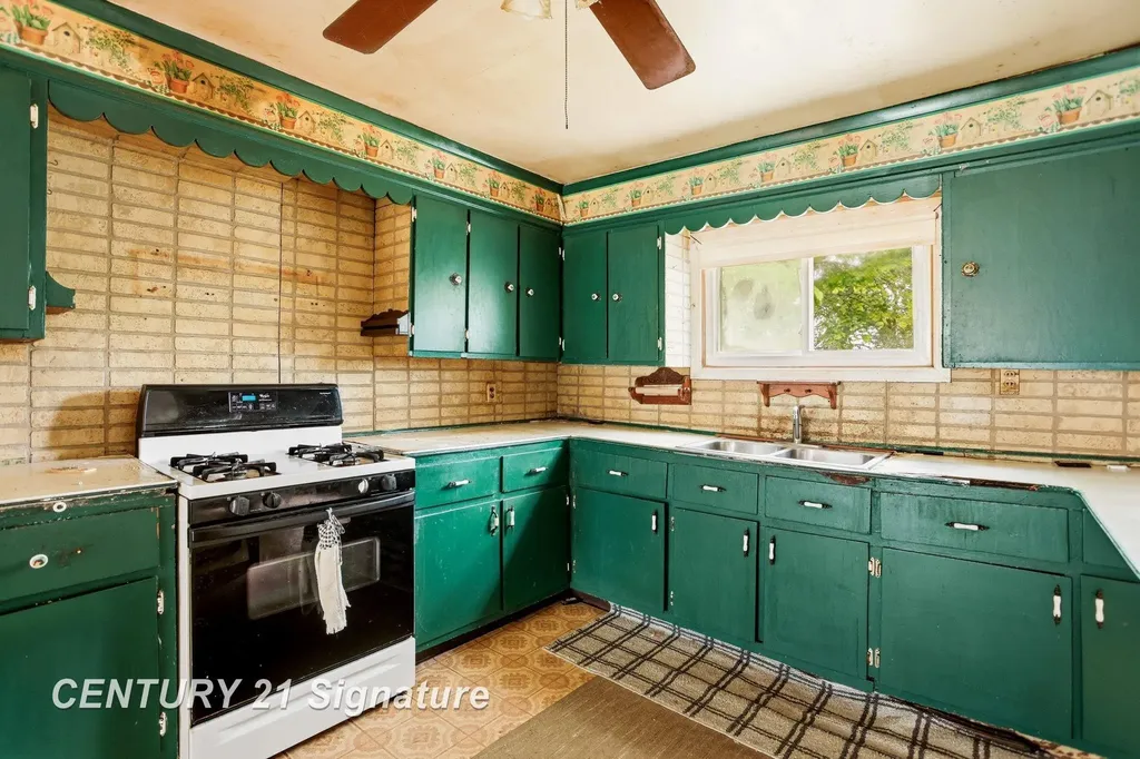 12097 Swan Creek Road Swan Creek Township MI 48609