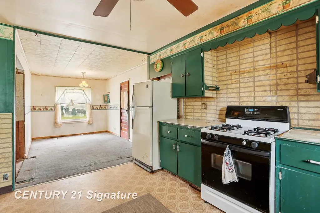 12097 Swan Creek Road Swan Creek Township MI 48609