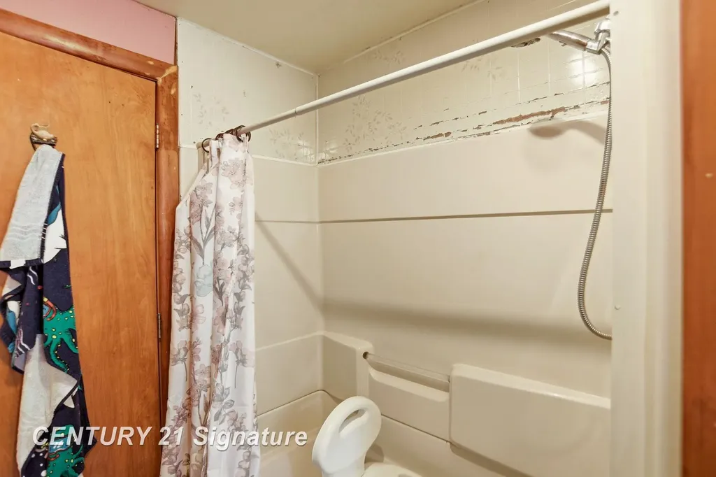 12097 Swan Creek Road Swan Creek Township MI 48609