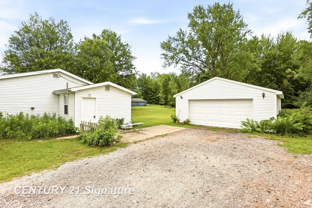 12097 Swan Creek Road Swan Creek Township MI 48609