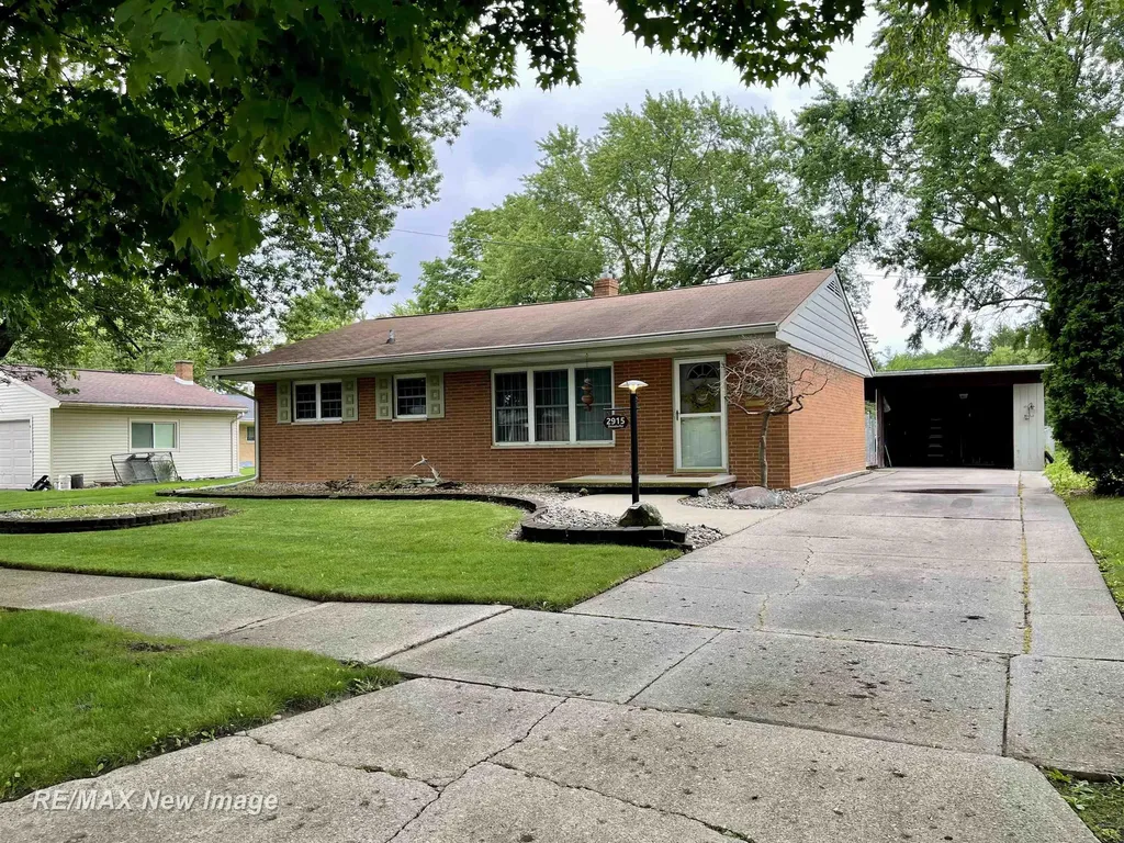 2915 Deindorfer Street Saginaw City MI 48602