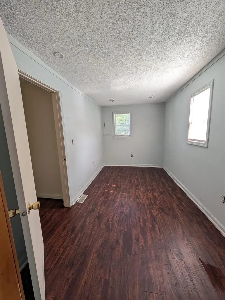 2286 California Avenue Bridgeport Charter Township MI 48601