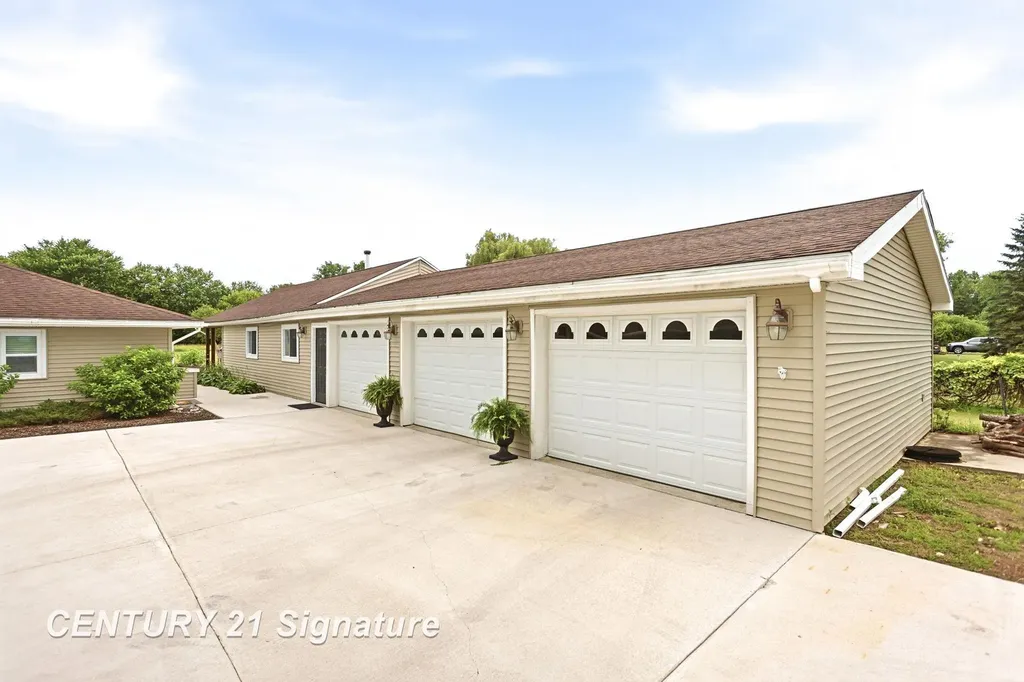 2051 S Brennan Road Fremont Township MI 48626