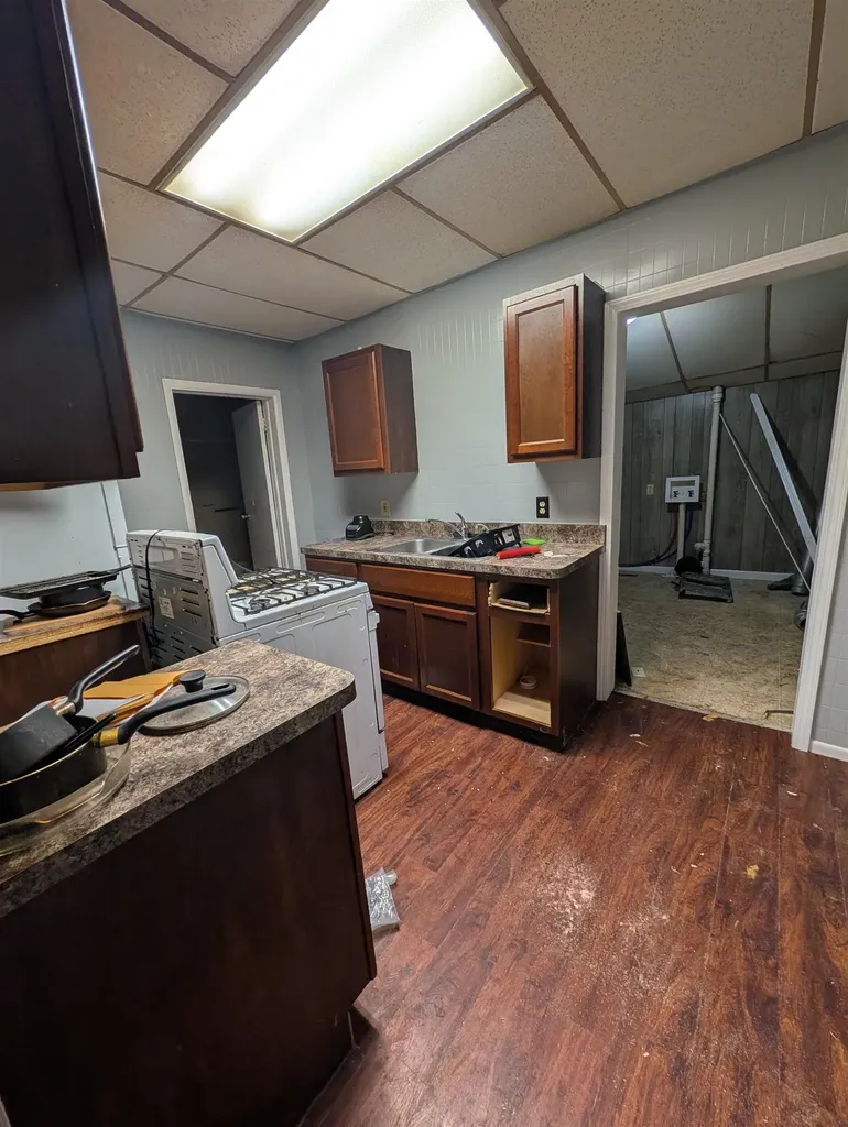 710 Holden Street Saginaw City MI 48601