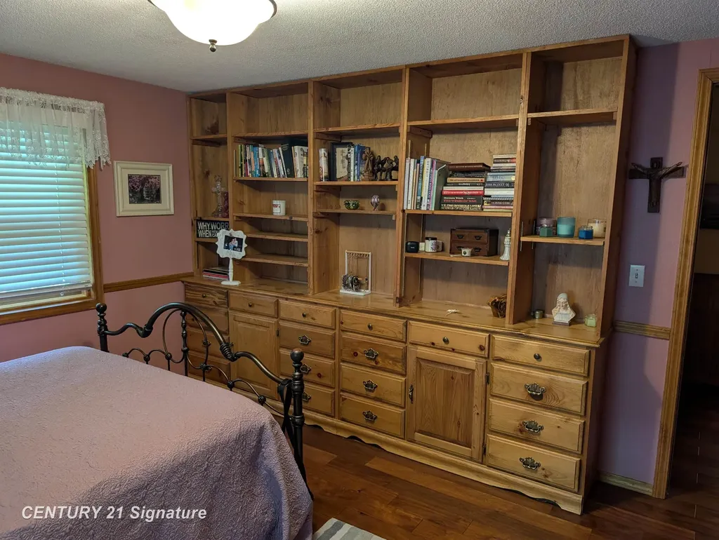 6121 Western Drive Saginaw Charter Township MI 48638