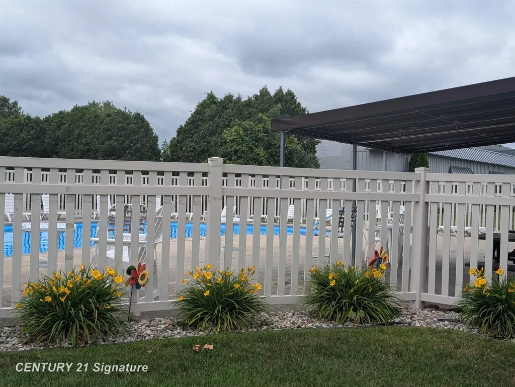 6121 Western Drive Saginaw Charter Township MI 48638