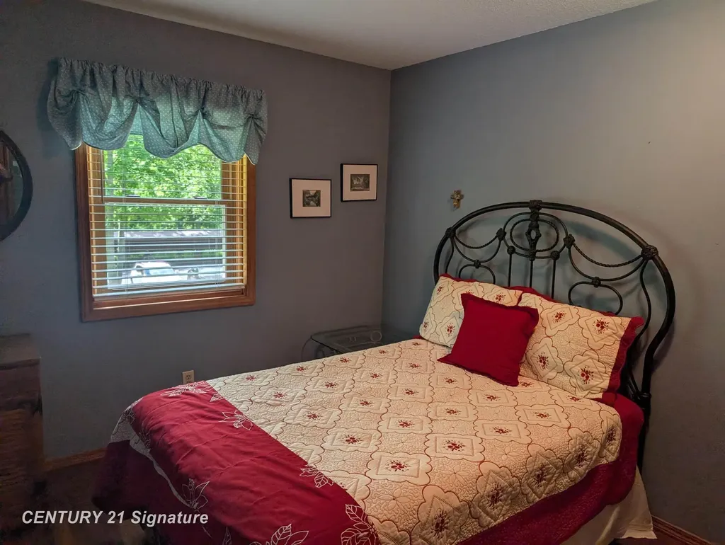 6121 Western Drive Saginaw Charter Township MI 48638