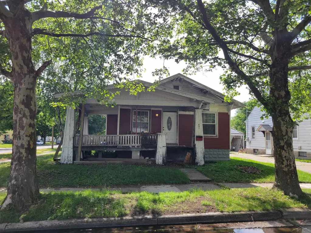 301 Keystone Street Bay City City MI 48706