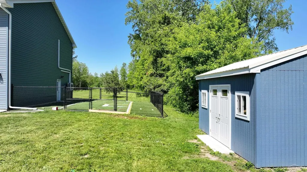 6785 N Michigan Road Kochville Township MI 48604