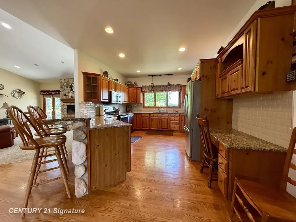5689 Lawndale Road Kochville Township MI 48604