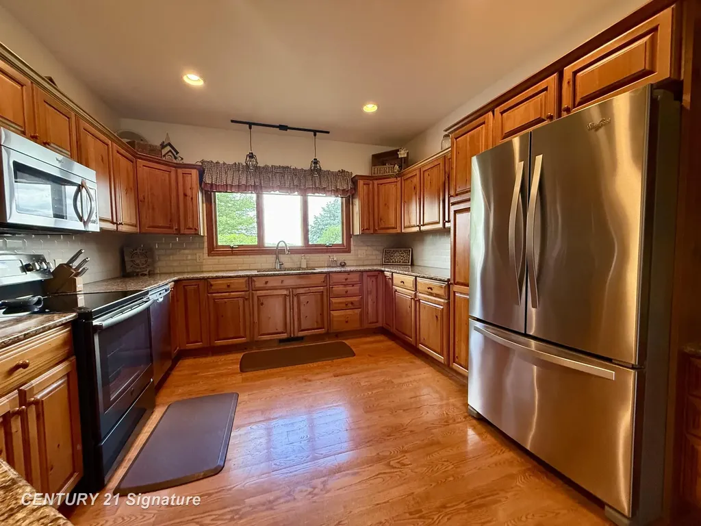 5689 Lawndale Road Kochville Township MI 48604