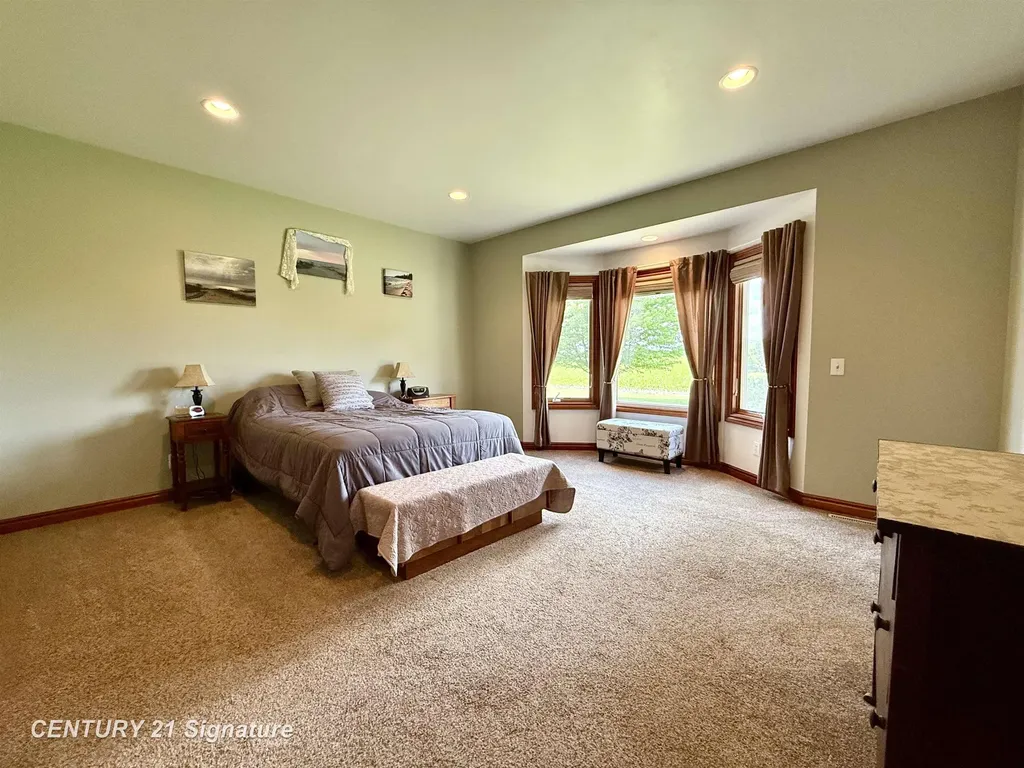 5689 Lawndale Road Kochville Township MI 48604