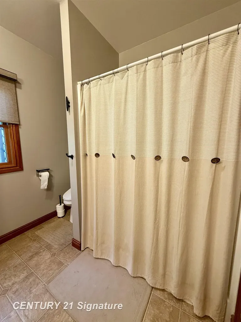 5689 Lawndale Road Kochville Township MI 48604