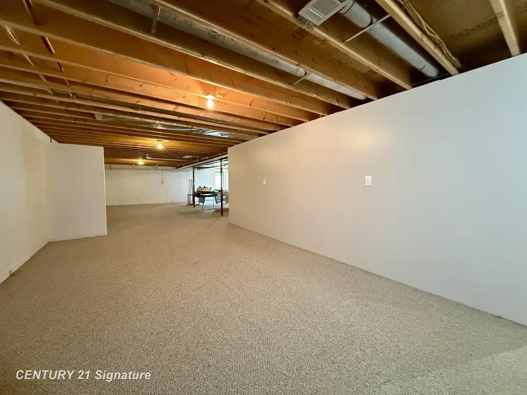 5689 Lawndale Road Kochville Township MI 48604