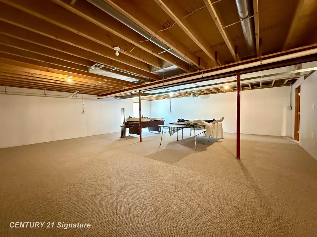 5689 Lawndale Road Kochville Township MI 48604