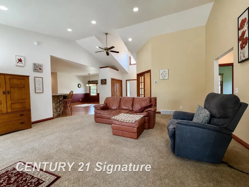5689 Lawndale Road Kochville Township MI 48604