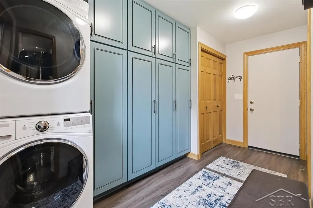 6102 Oak Meadows Court Midland City MI 48640
