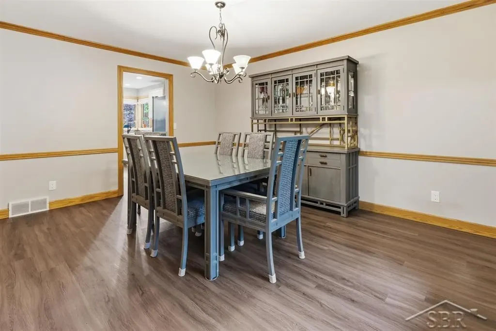 6102 Oak Meadows Court Midland City MI 48640
