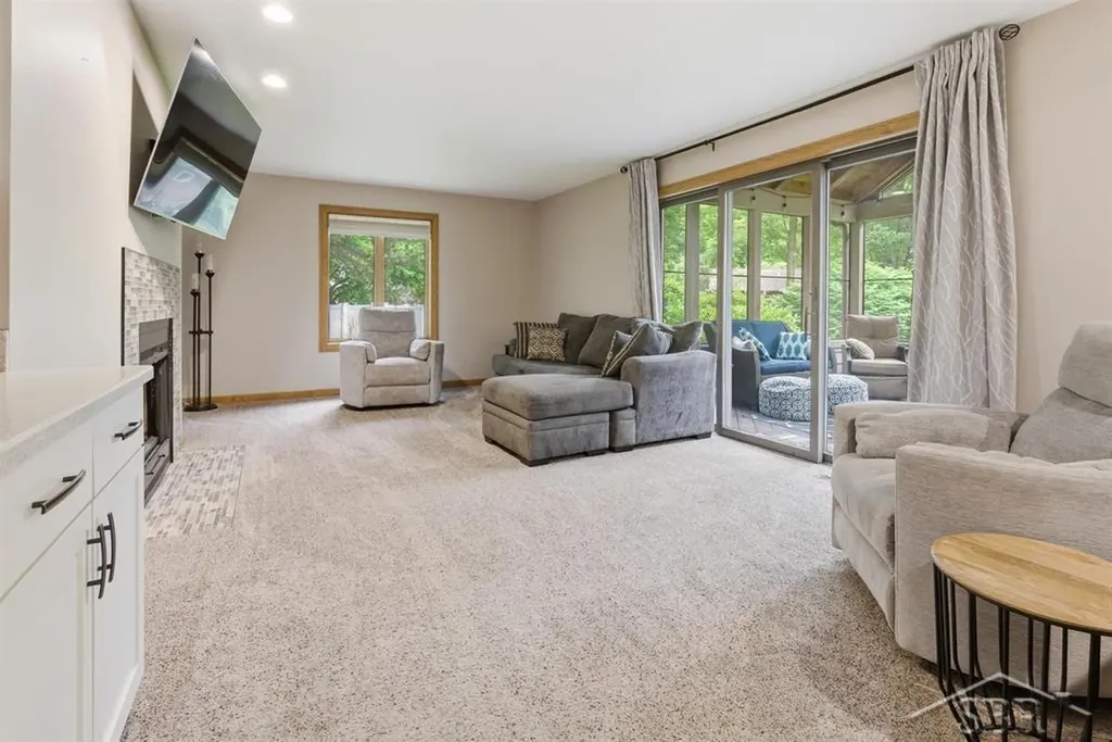 6102 Oak Meadows Court Midland City MI 48640