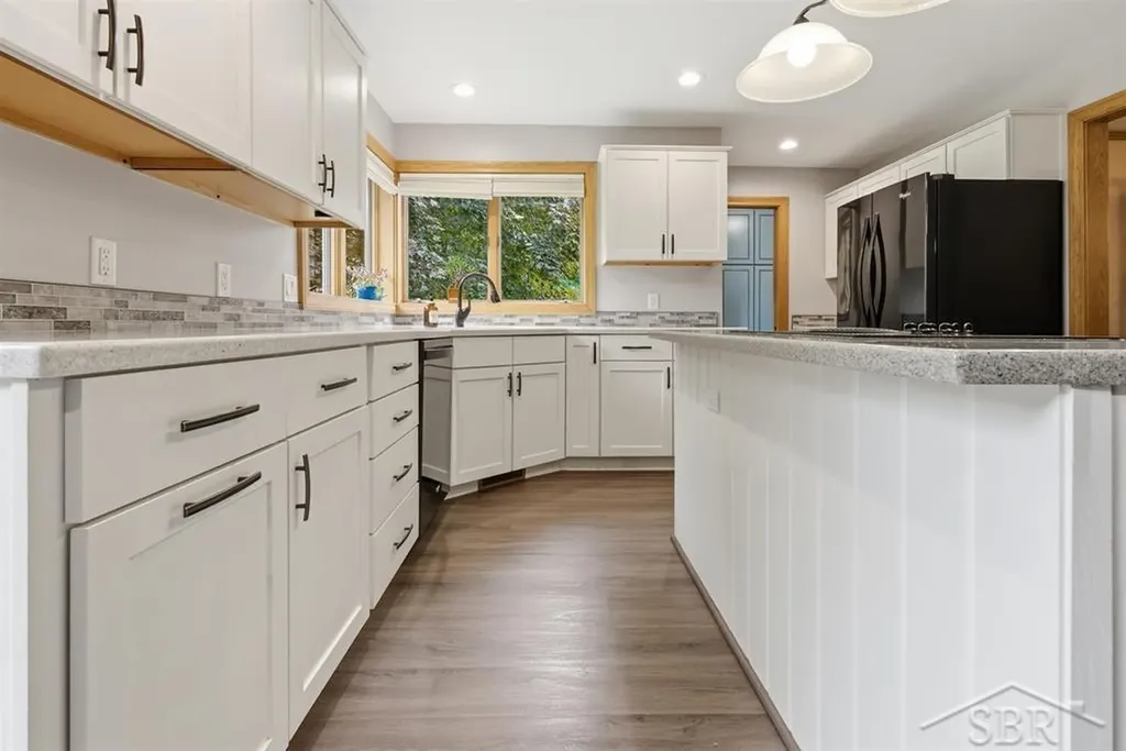 6102 Oak Meadows Court Midland City MI 48640