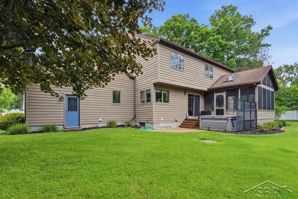 6102 Oak Meadows Court Midland City MI 48640